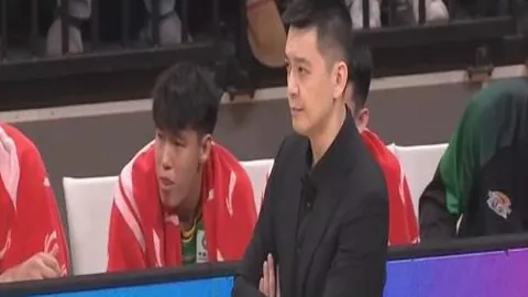 揭秘阿迪达斯新赛季战袍！曼联Polo领风尚亮相，拜仁四号球衣图案惊艳眼球